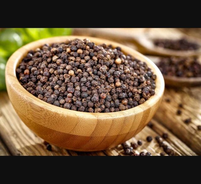 Here are 6 amazing benefits of black pepper